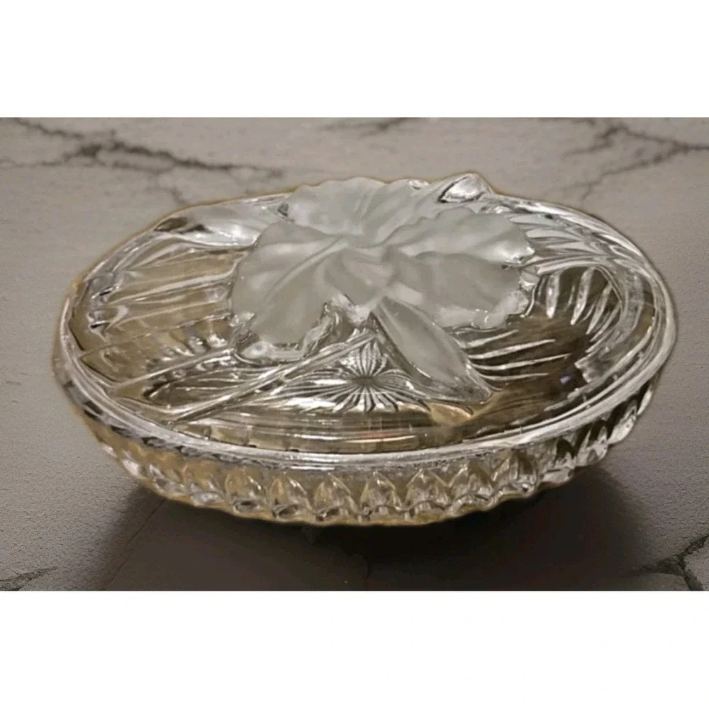 VTG Studio Nova Crystal Trinket Dish Frosted Iris Cottagecore Grandmillennial‎